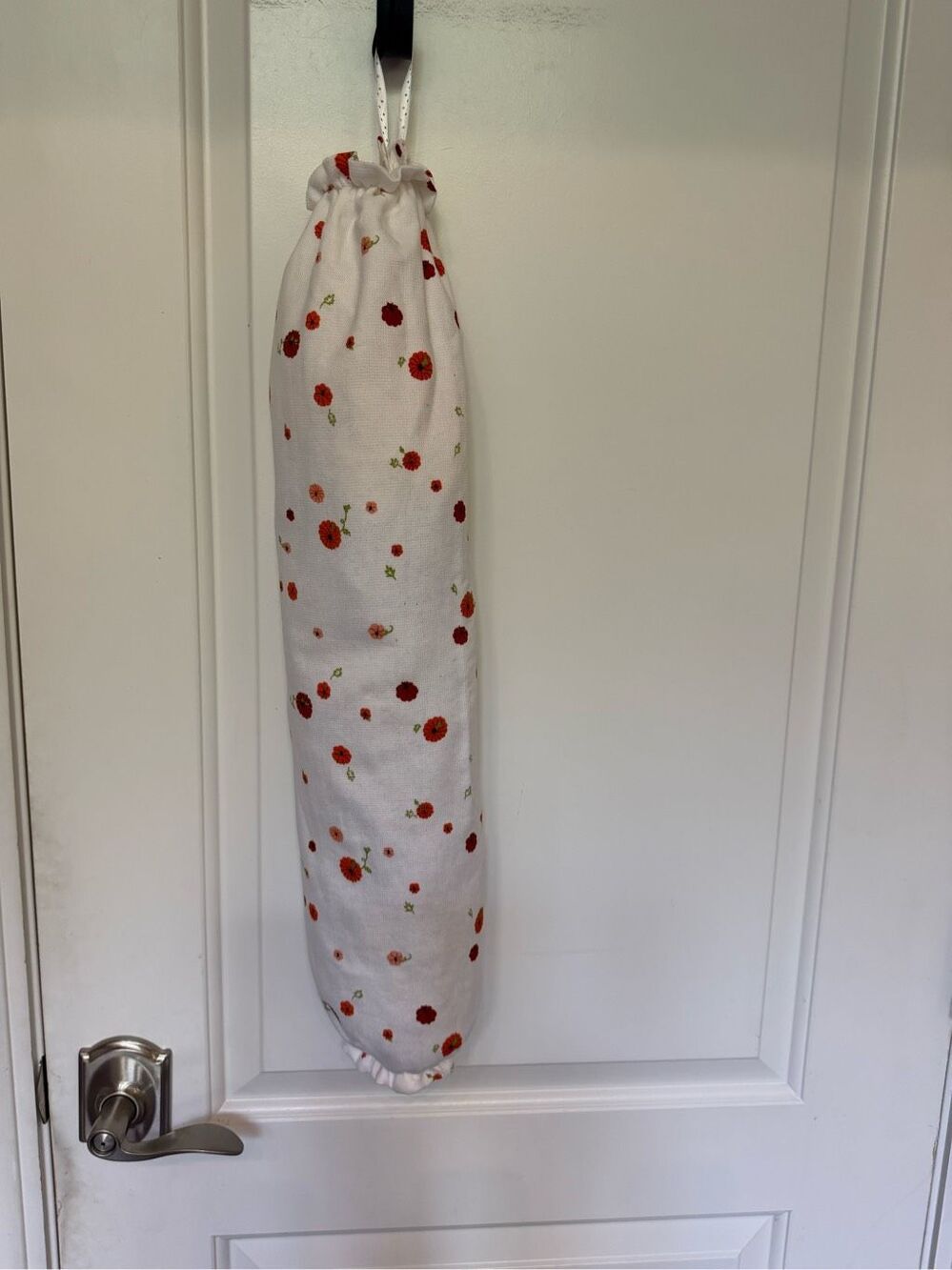 Handmade Plastic Bag Holder-fall bag holder white towel